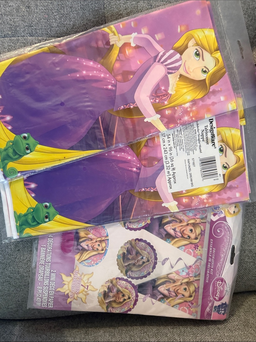 Disney Rapunzel birthday decor